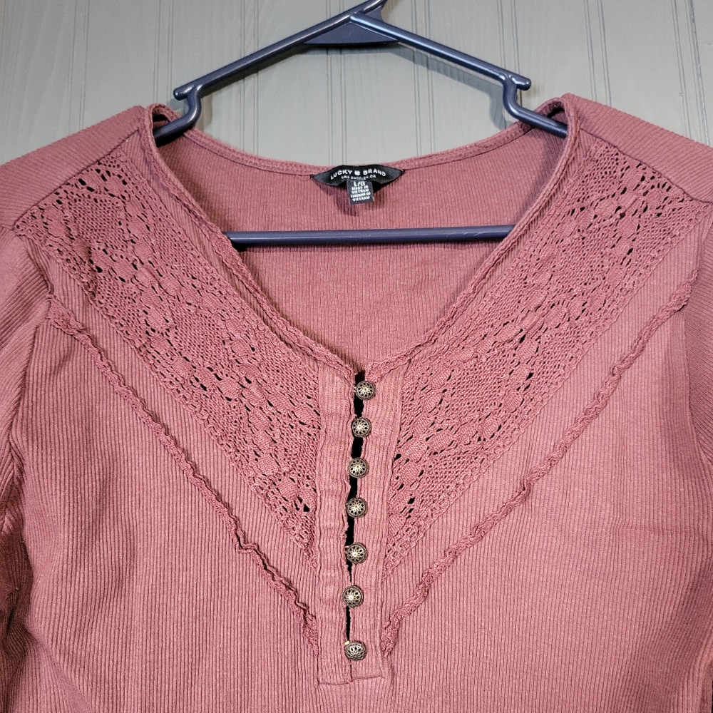 Lucky Brand Long Sleeve Henley Shirt Lace Detail Ribbed Y2K Style Red Women's LG - Picture 4 of 7
